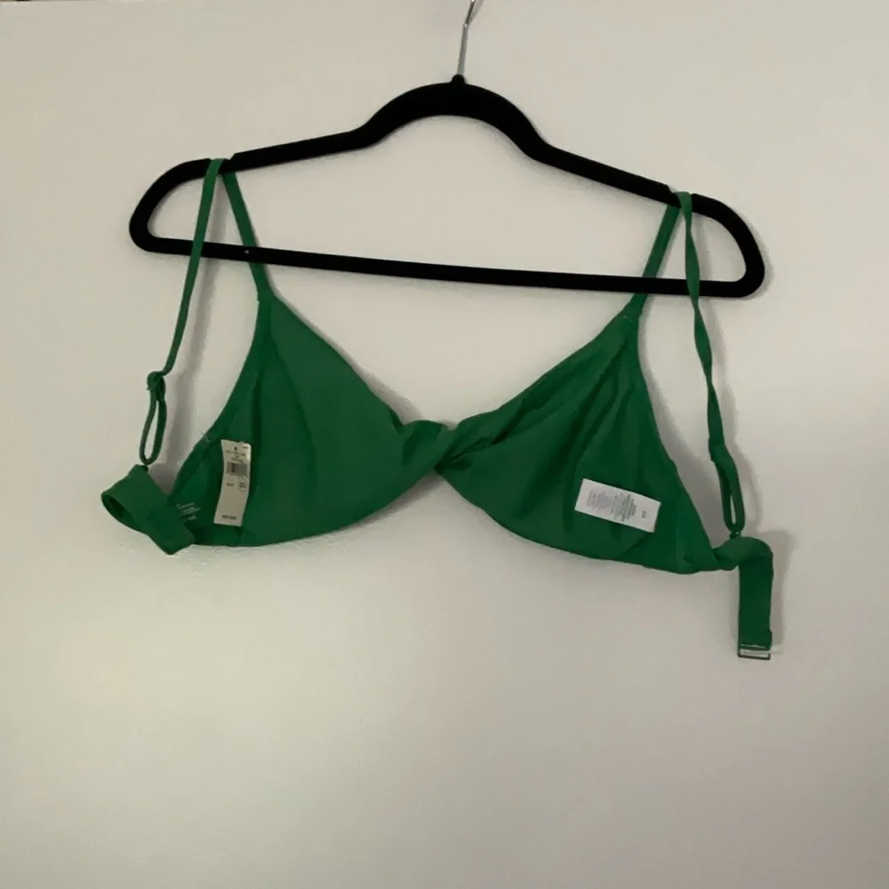 Aerie swim top medium - Picture 2 of 5